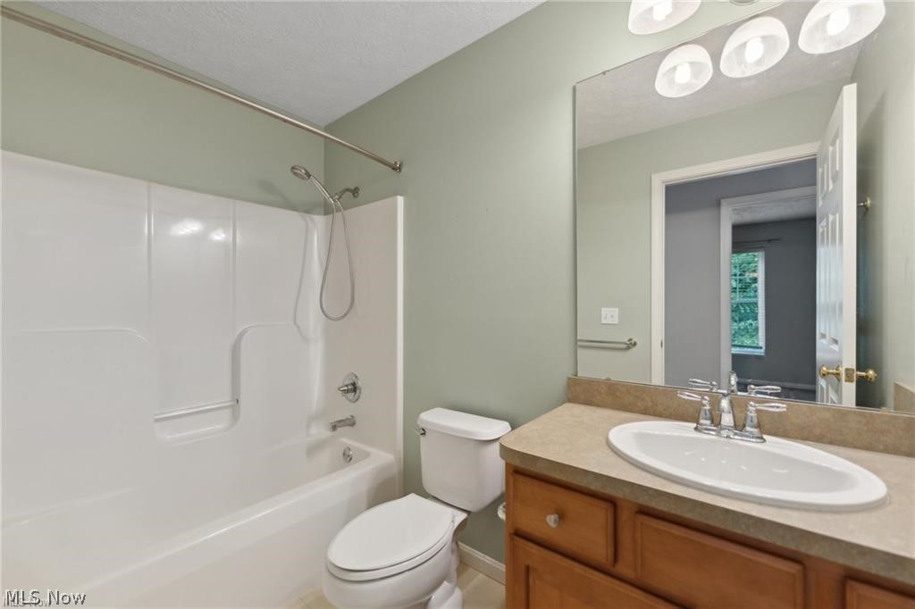 2672 Wyndgate Court Westlake OH 44145