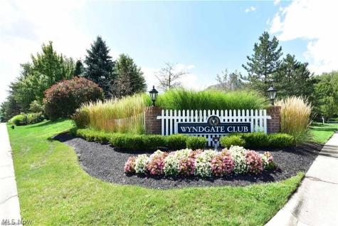 2672 Wyndgate Court Westlake OH 44145