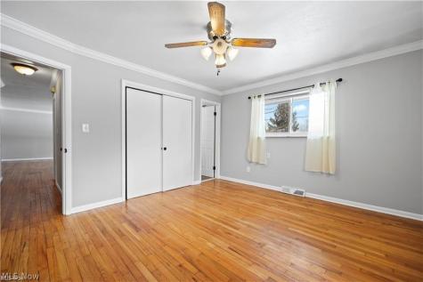 4960 W Park North Olmsted OH 44070