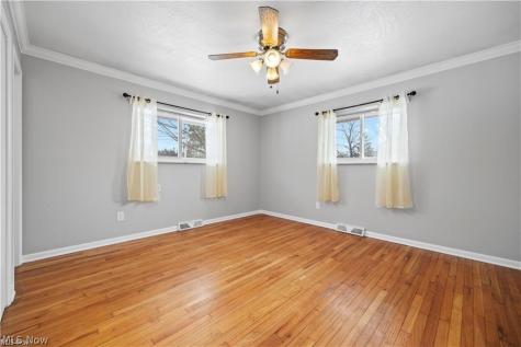 4960 W Park North Olmsted OH 44070