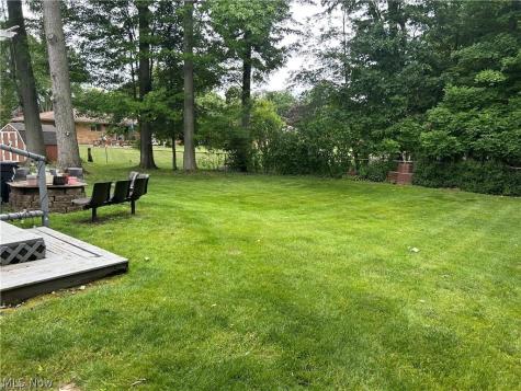 4960 W Park North Olmsted OH 44070