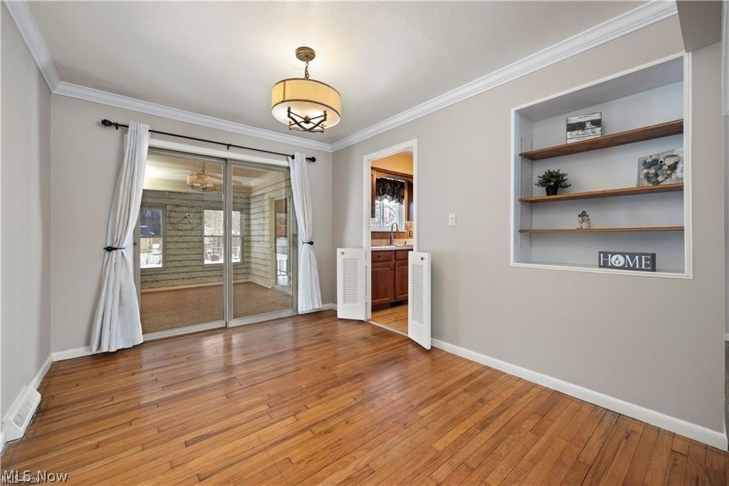 4960 W Park North Olmsted OH 44070