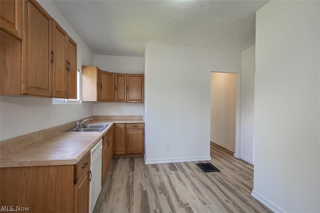 15009 Miles Avenue Cleveland OH 44128