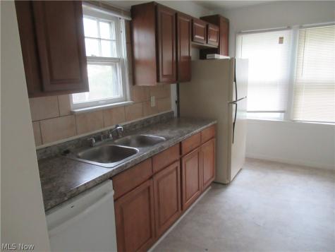 3824 E Antisdale Road South Euclid OH 44118