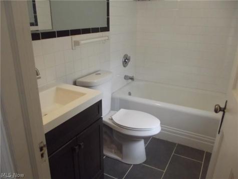 3878 Silsby Road University Heights OH 44118