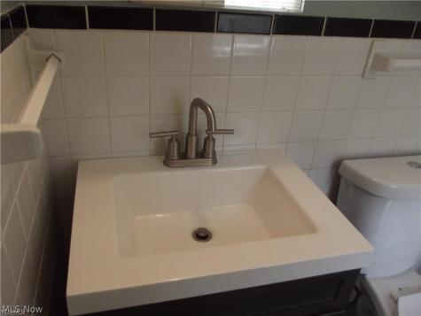 3878 Silsby Road University Heights OH 44118