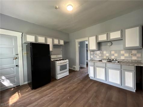 3403 Fulton Road Cleveland OH 44109