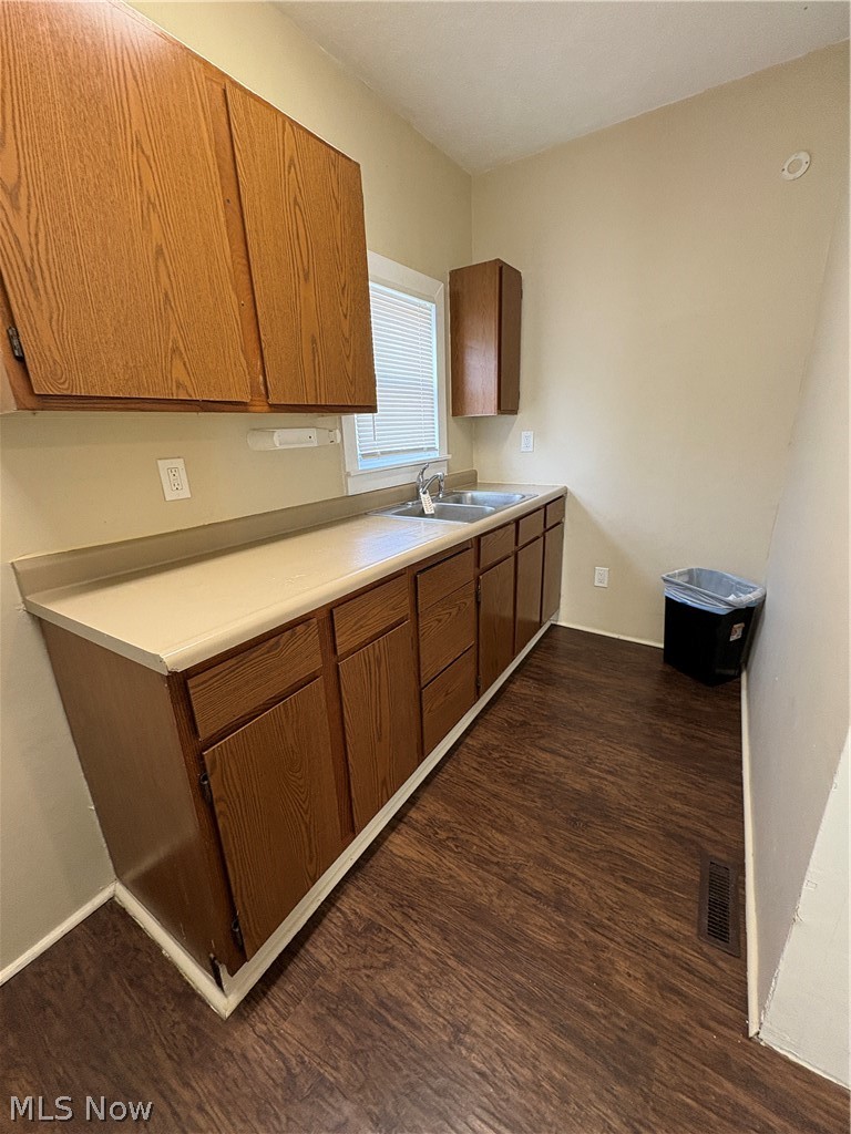 107 E 2nd Street Girard OH 44420