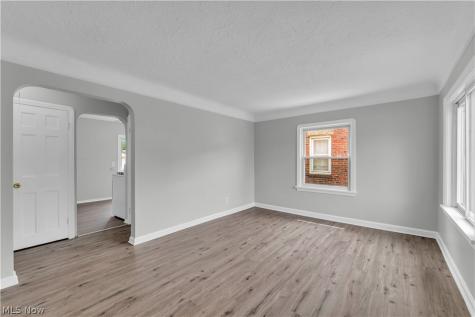 4461 W 137th Street Cleveland OH 44135