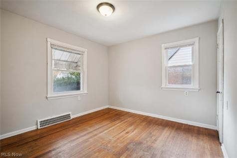 25301 Marsdon Drive Euclid OH 44132