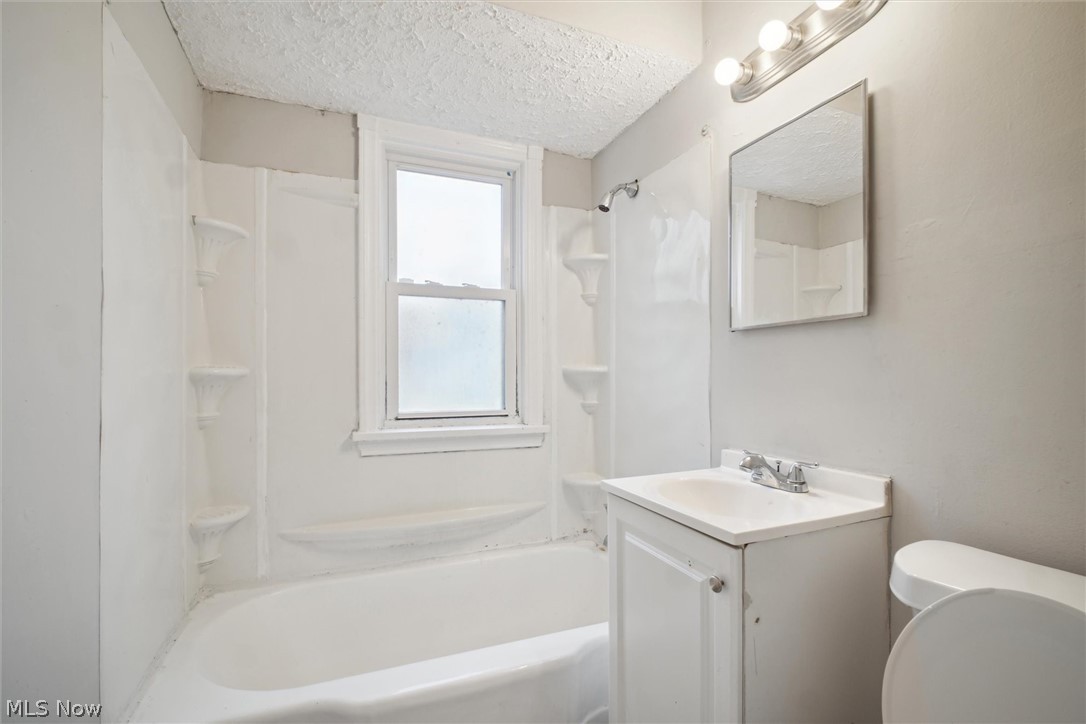 25301 Marsdon Drive Euclid OH 44132