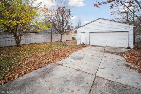 25301 Marsdon Drive Euclid OH 44132