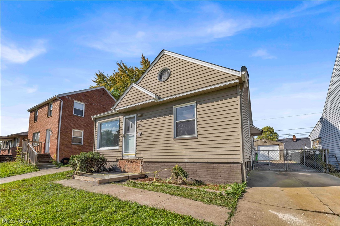 5236 E 114th Street Garfield Heights OH 44125