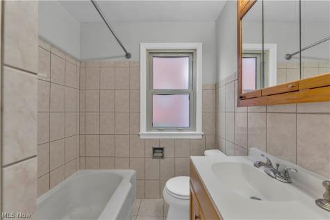 5236 E 114th Street Garfield Heights OH 44125