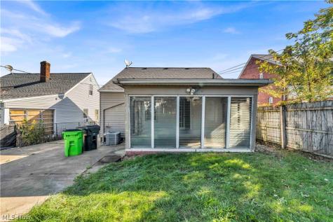 5236 E 114th Street Garfield Heights OH 44125