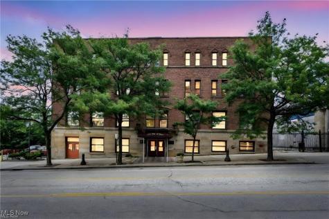 1133 W 9th Street Cleveland OH 44113