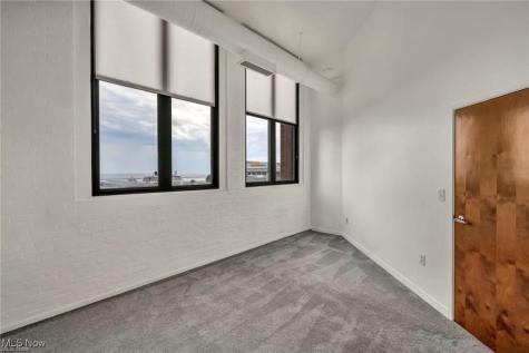 1133 W 9th Street Cleveland OH 44113