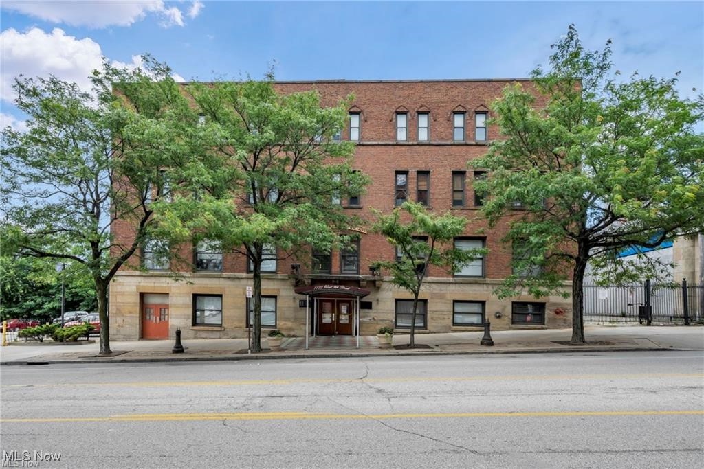 1133 W 9th Street Cleveland OH 44113