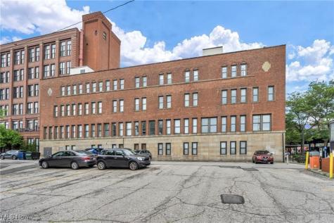 1133 W 9th Street Cleveland OH 44113