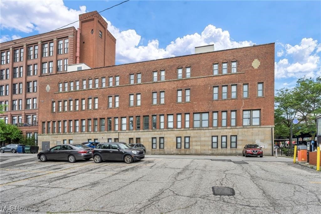1133 W 9th Street Cleveland OH 44113