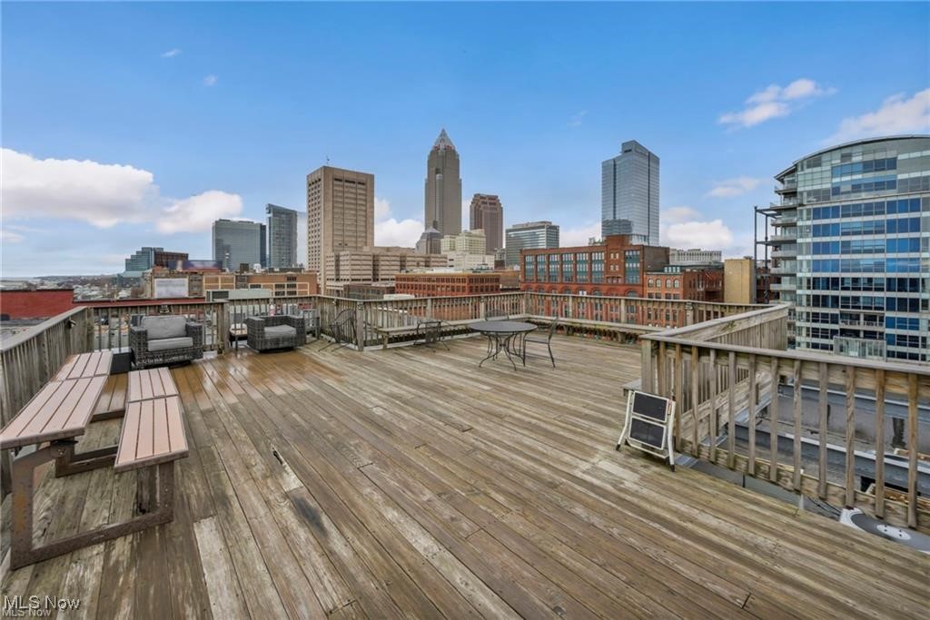 1133 W 9th Street Cleveland OH 44113