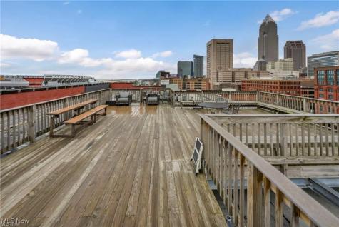 1133 W 9th Street Cleveland OH 44113