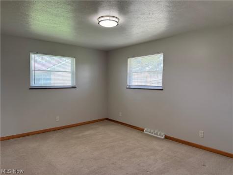 12922 Fountain Court Strongsville OH 44136