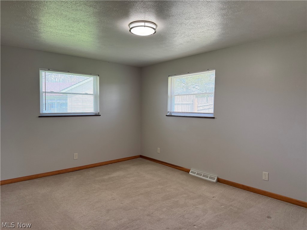 12922 Fountain Court Strongsville OH 44136