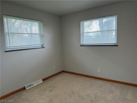 12922 Fountain Court Strongsville OH 44136