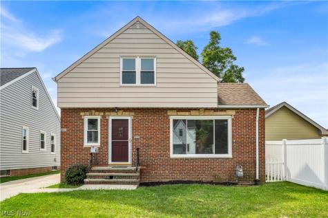 6911 Farnsworth Drive Parma OH 44129