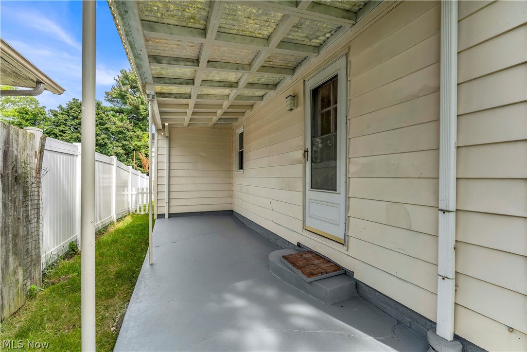 6911 Farnsworth Drive Parma OH 44129