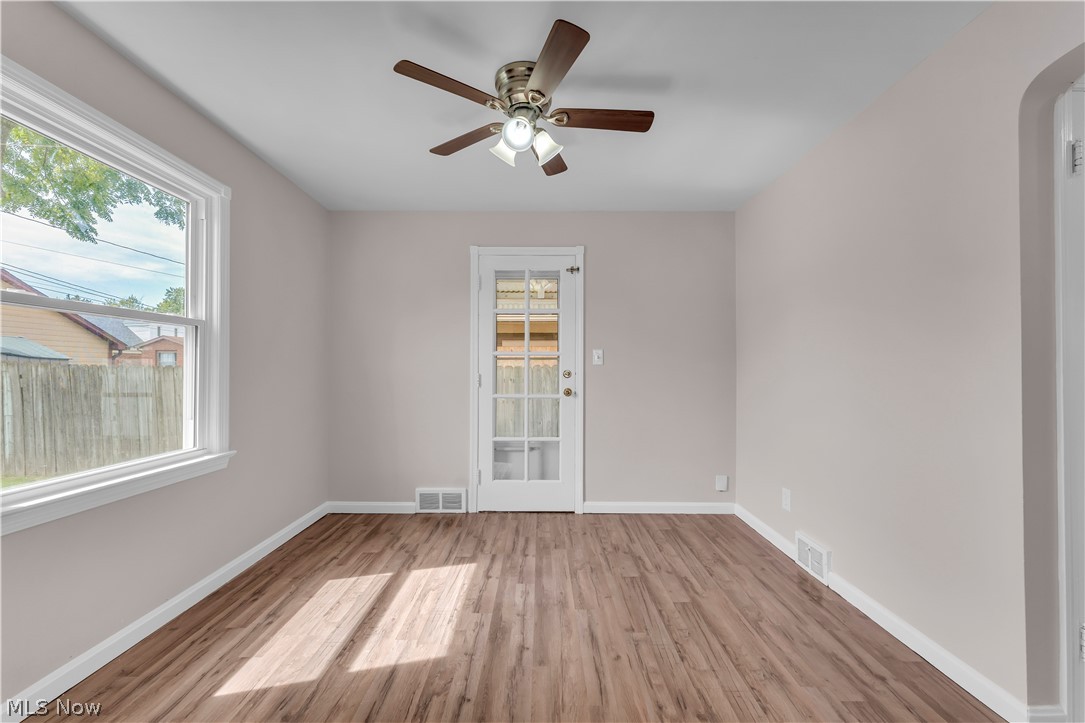 6911 Farnsworth Drive Parma OH 44129