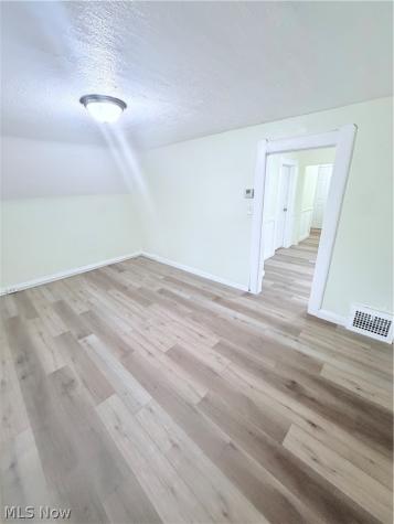 2219 W 103rd Street Cleveland OH 44102