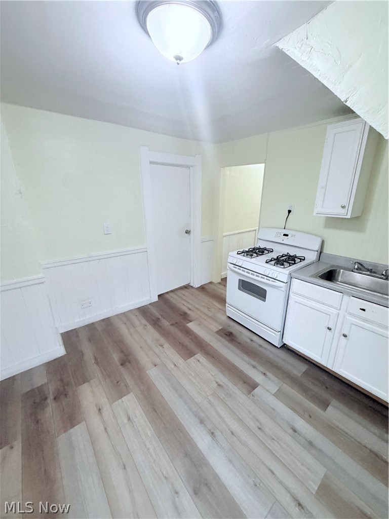 2219 W 103rd Street Cleveland OH 44102