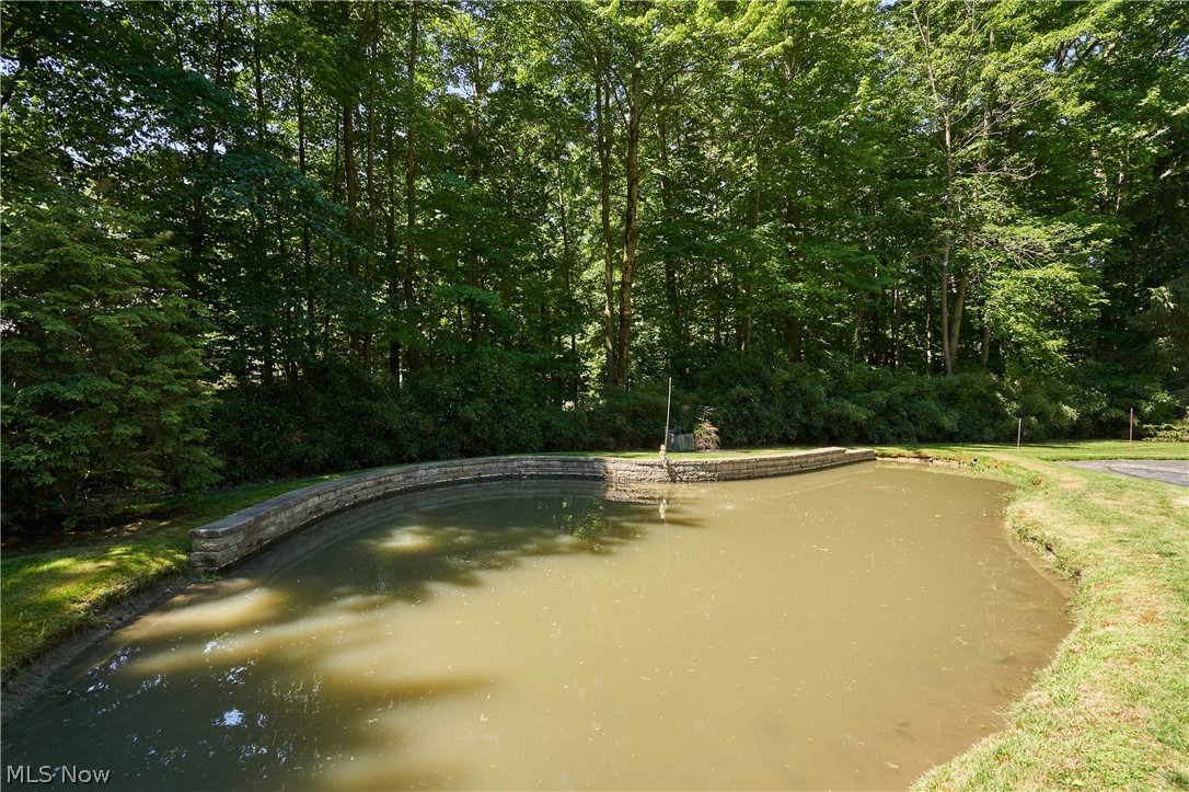 6933 Gates Road Gates Mills OH 44040