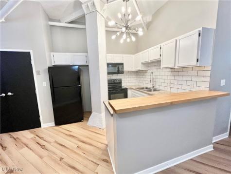 1133 W 9th Street Cleveland OH 44113