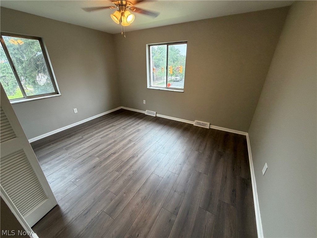 2537 Noble Road Cleveland Heights OH 44121