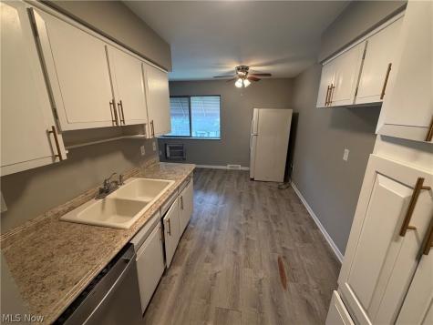 2537 Noble Road Cleveland Heights OH 44121