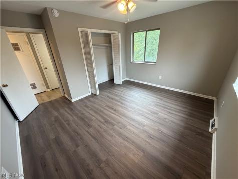 2537 Noble Road Cleveland Heights OH 44121