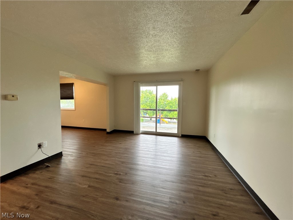 623 Lovers Lane Steubenville OH 43953