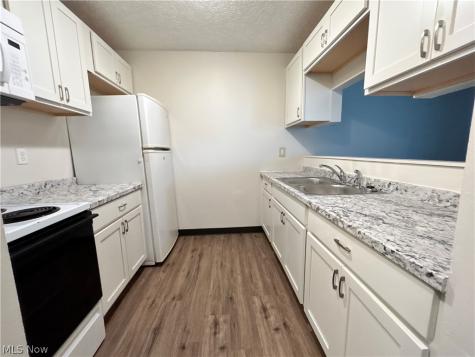623 Lovers Lane Steubenville OH 43953