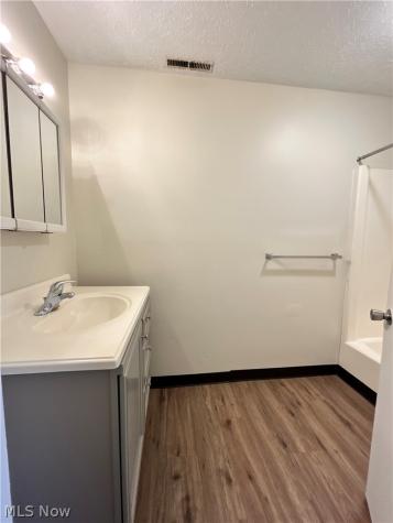 623 Lovers Lane Steubenville OH 43953