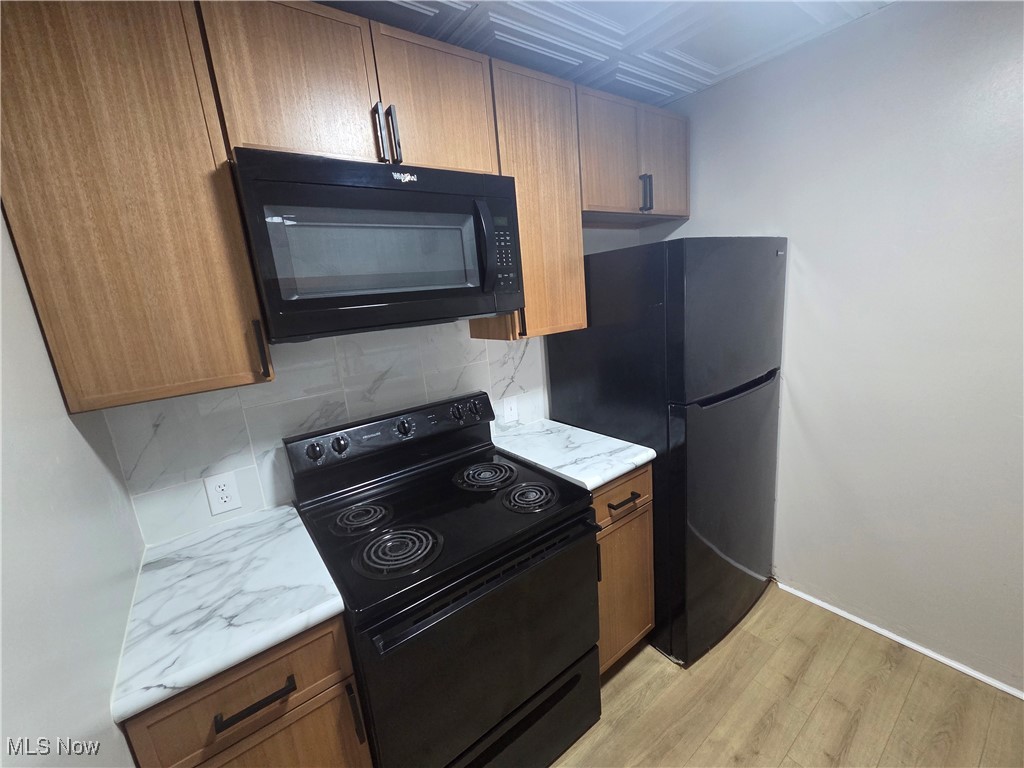 38280 North Lane Willoughby OH 44094