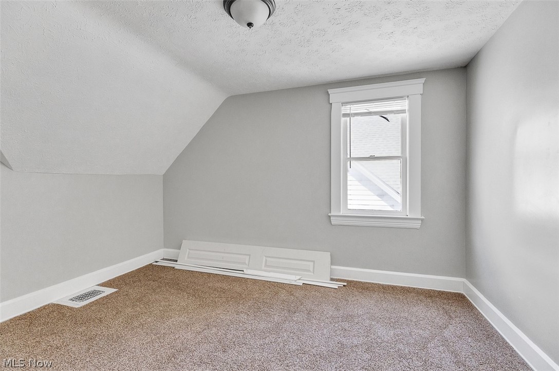 9807 Parkgate Avenue Cleveland OH 44108