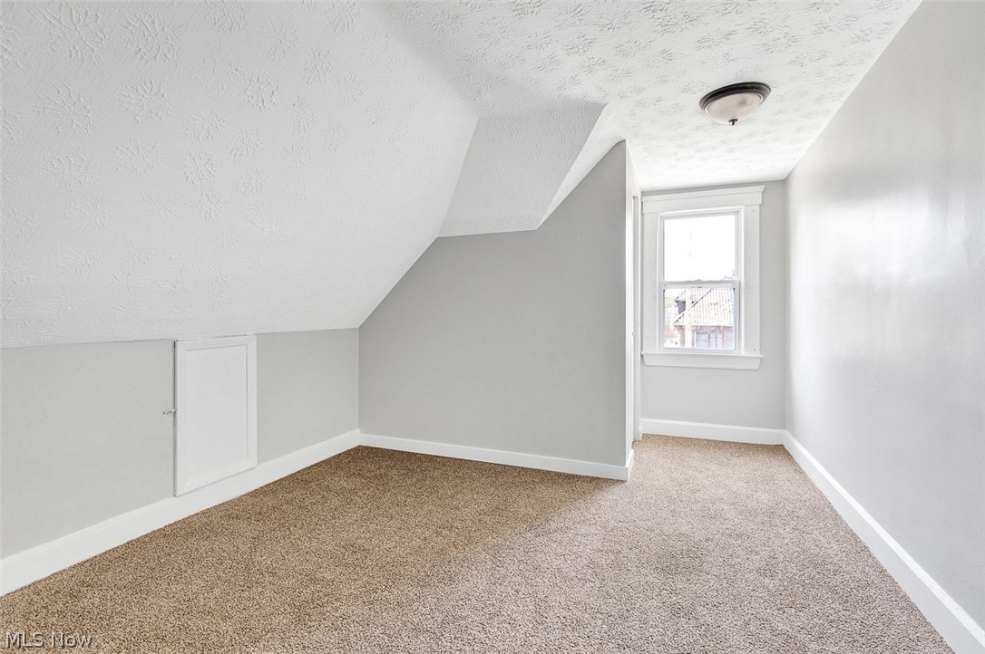 9807 Parkgate Avenue Cleveland OH 44108