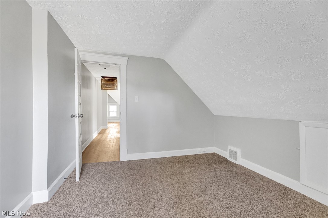 9807 Parkgate Avenue Cleveland OH 44108