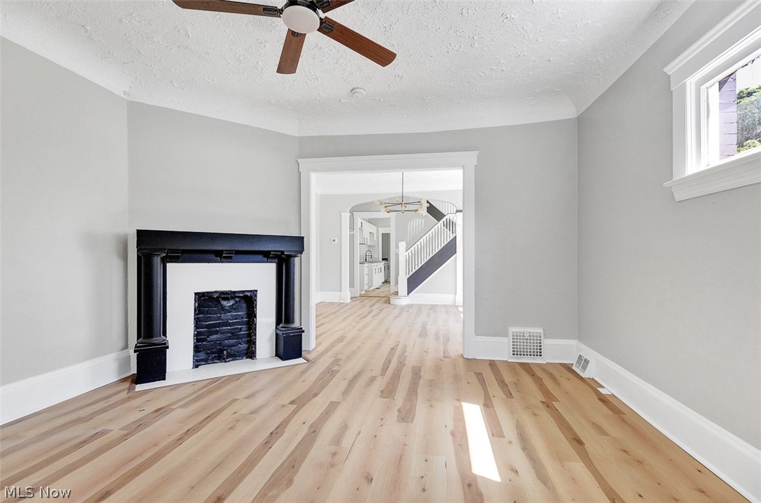 9807 Parkgate Avenue Cleveland OH 44108