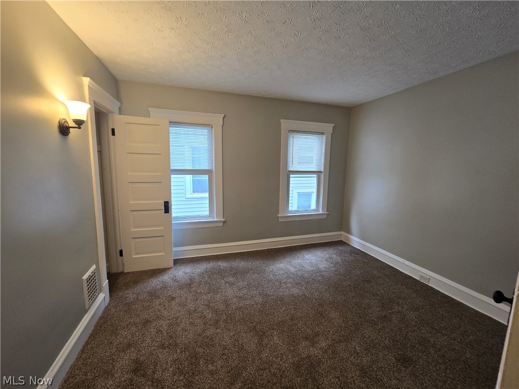 9807 Parkgate Avenue Cleveland OH 44108