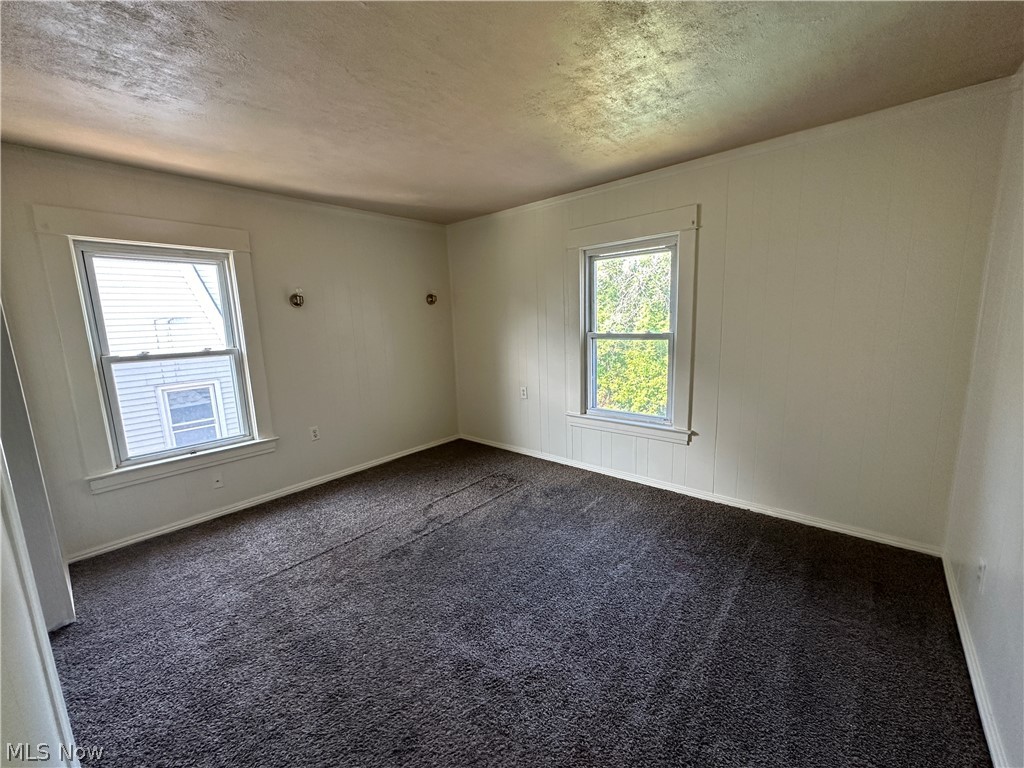 110 Halls Heights Avenue Youngstown OH 44509