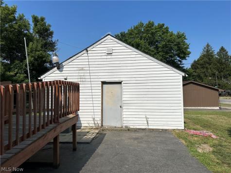 110 Halls Heights Avenue Youngstown OH 44509